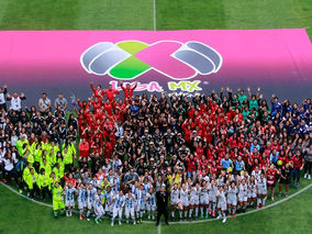 Les toca a ellas. La Liga MX Femenil abre el telón.