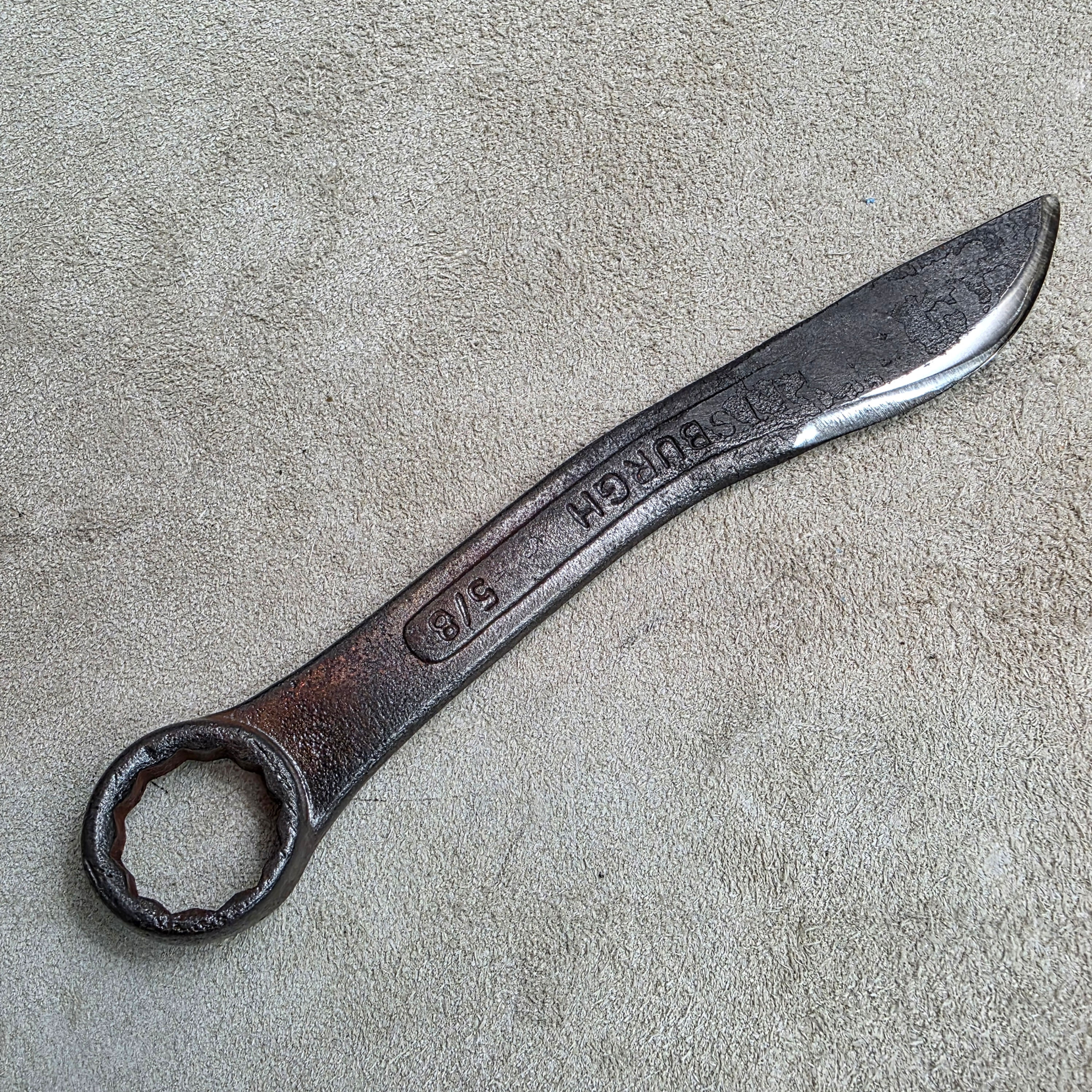 custom metal knife forged from box end wrench tool