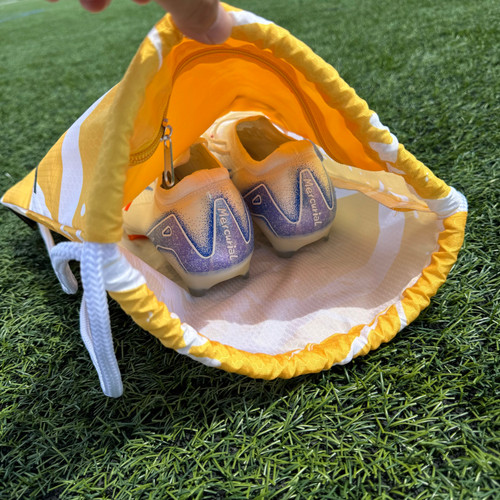 ビモロ 軽量蛍光イエロースパイクシューズ 収納袋付き シューズケース