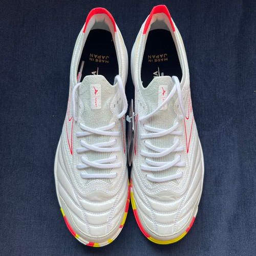 hiro様（美品、試し履きのみ使用）ミズノ　モレリアTF 27cm hiro様（美品、試し履きのみ使用）ミズノ モレリアTF 27cm 【公式通販】