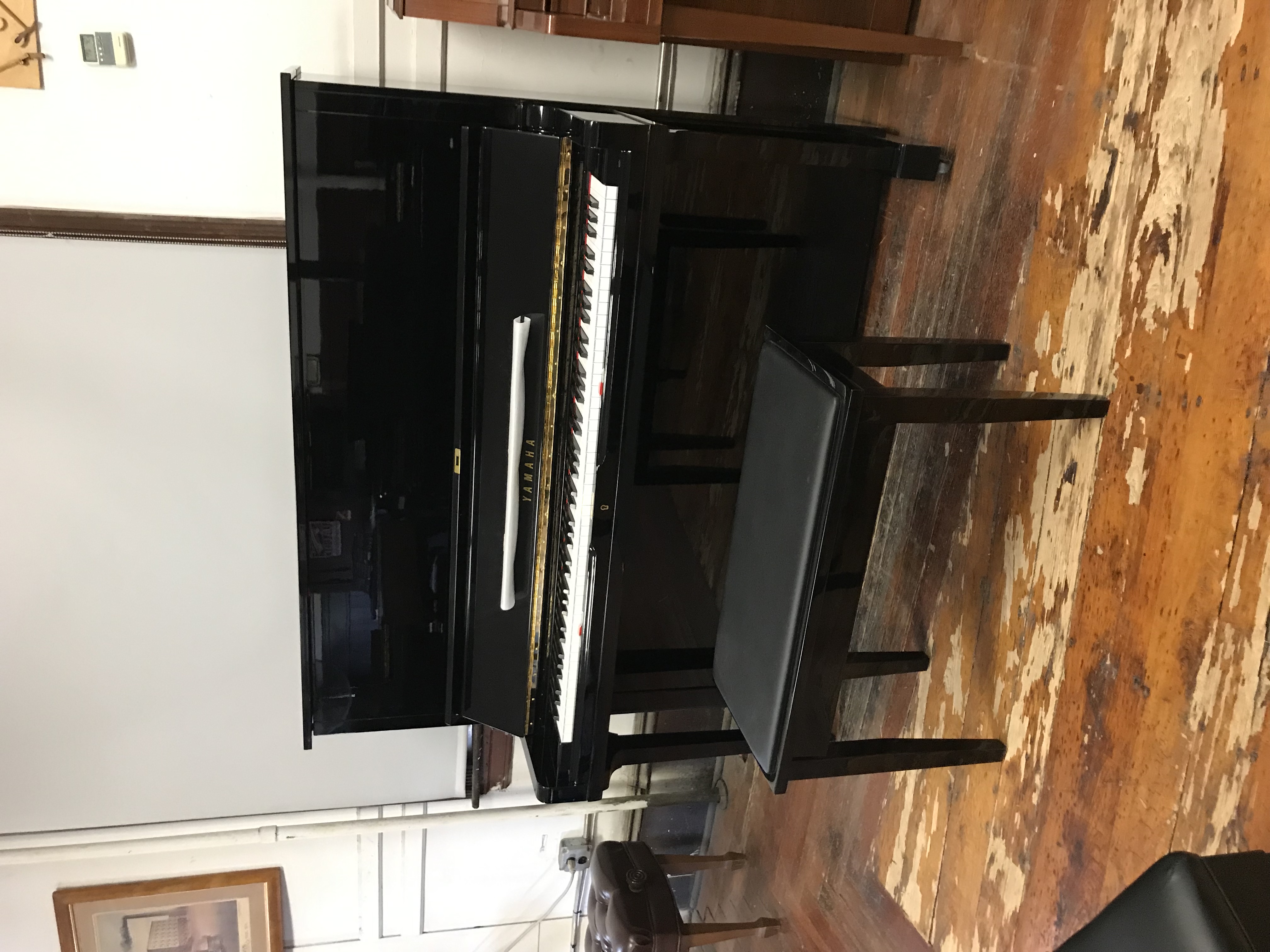 Yamaha U30