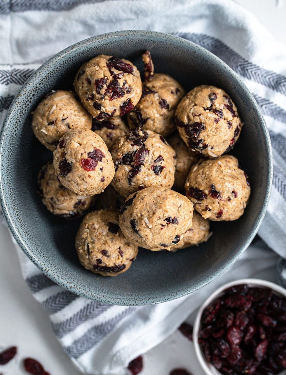 Thumbnail: Almond and Cranberry Energy Balls