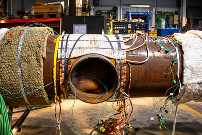 Ein Rohr für Post Weld Heat Treatment (PWHT) vorbereitet.