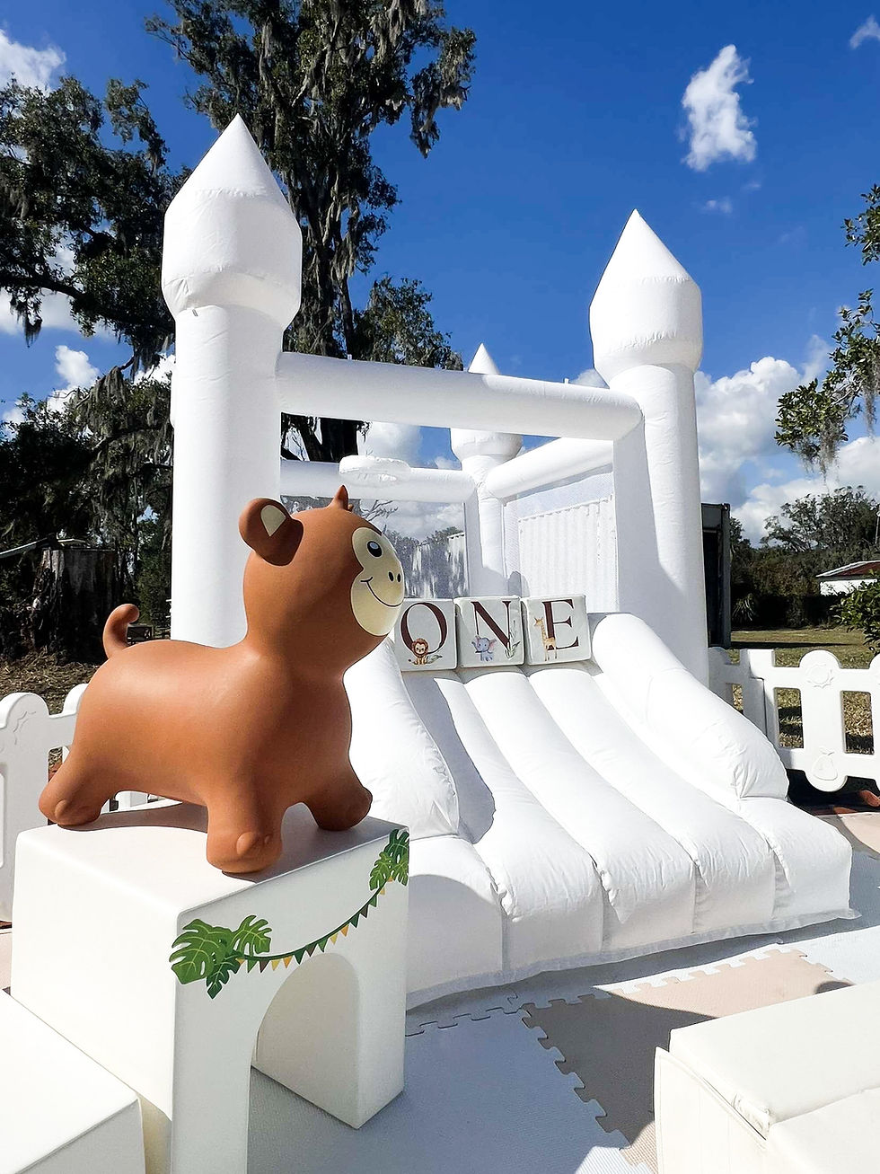 Little Bee White Bounce House Rental
