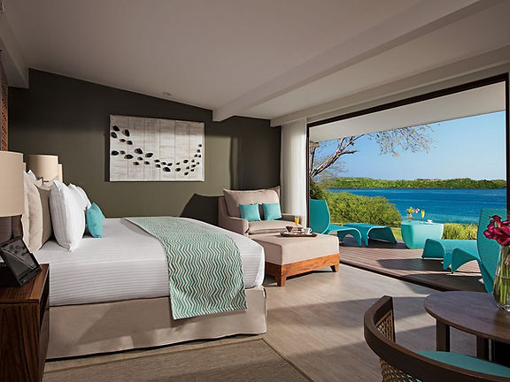 Preferred Club Junior Suite