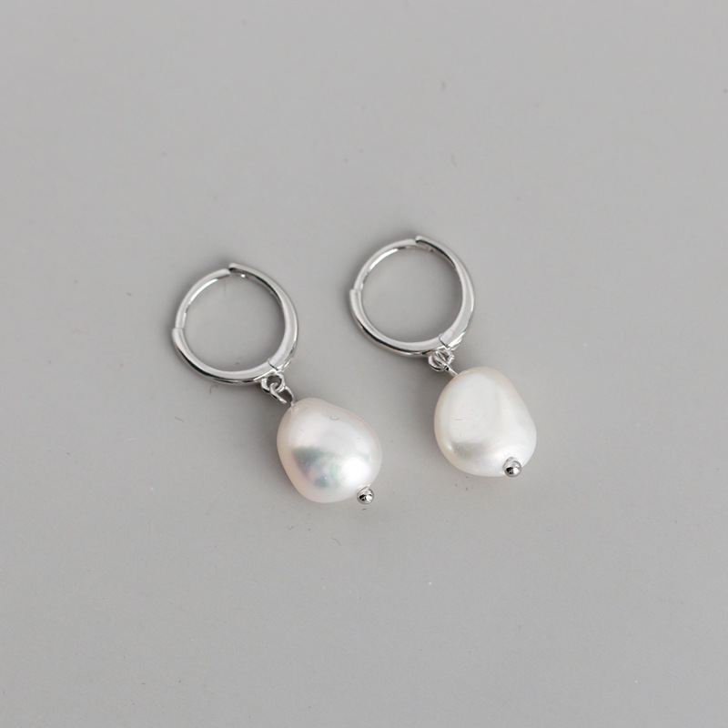 Thumbnail: Baroque Fresh Pearl Stud Earrings 