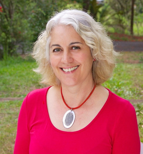 Yolie Entsch