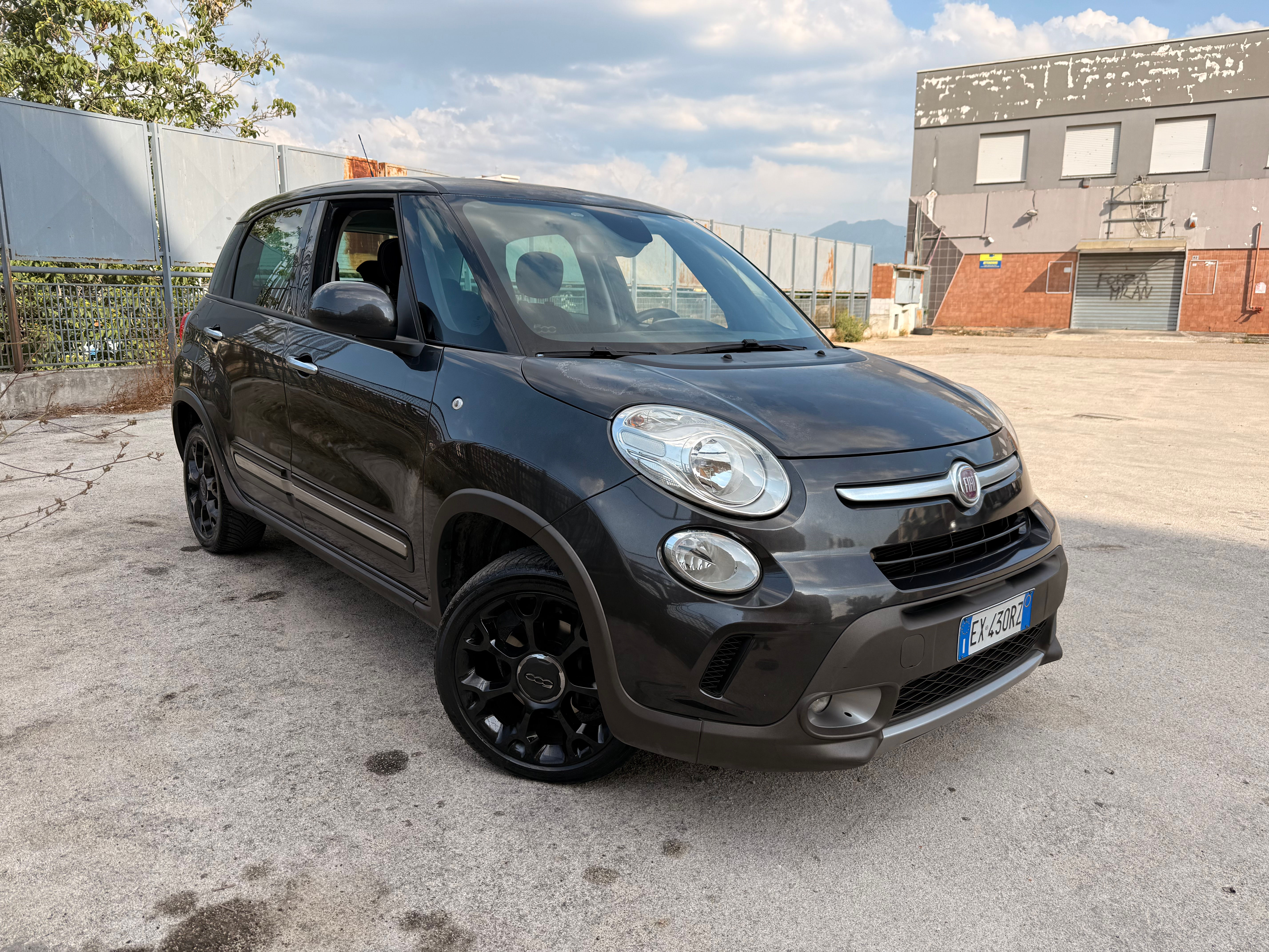 Fiat 500L TREKKING SuperFull 1.3diesel 2015 km200 Ottima