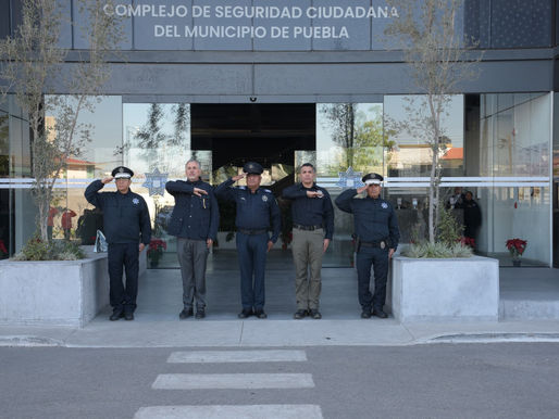 Gobierno de Pepe Chedraui honra retiro del comandante Alfonso Torres Arias