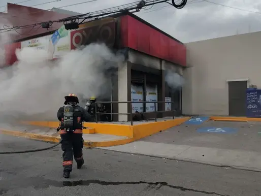 Reacción del CJNG llega a Puebla; incendian tráileres y tiendas