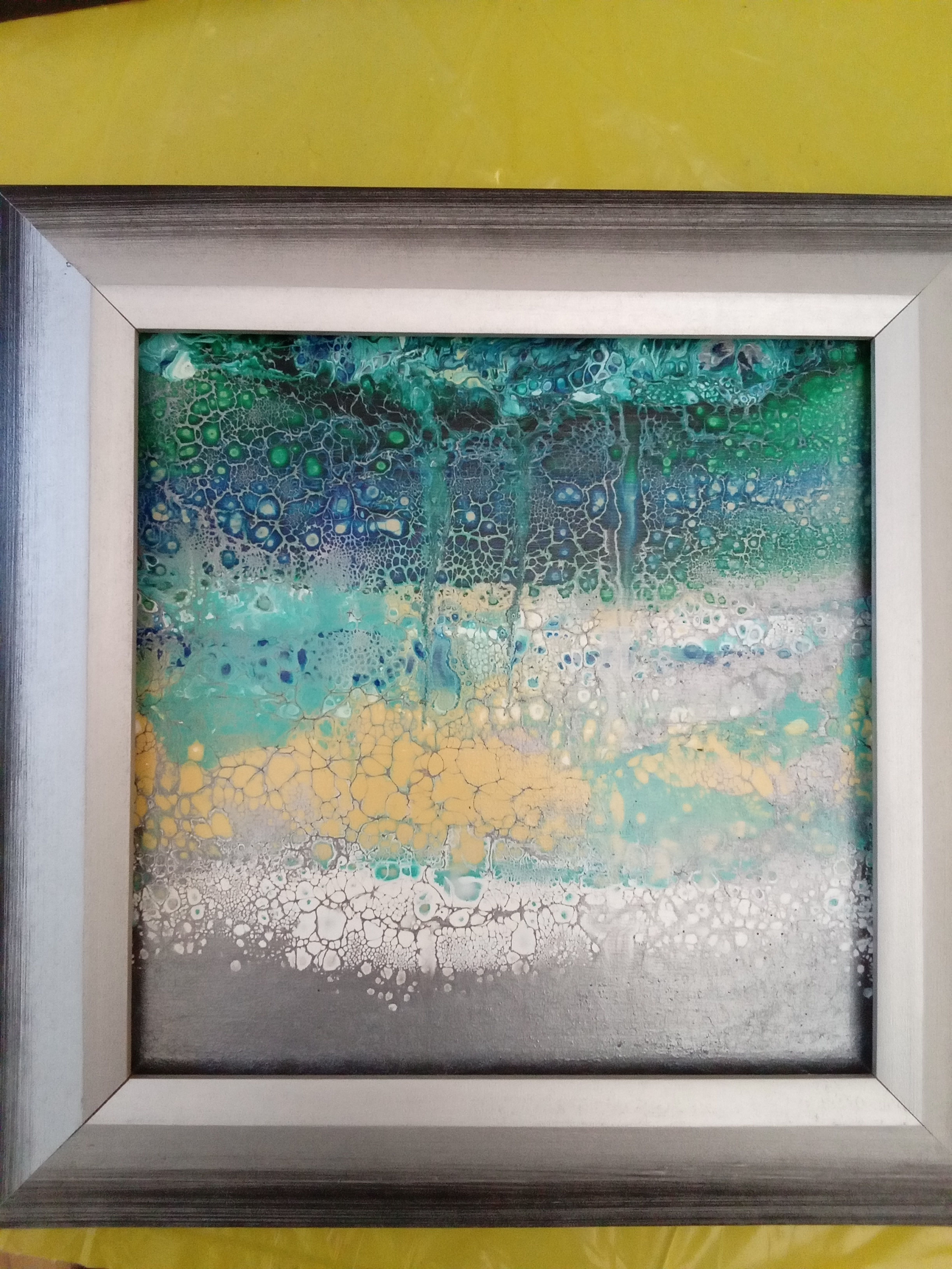 Esőcseppek az ablaküvegen