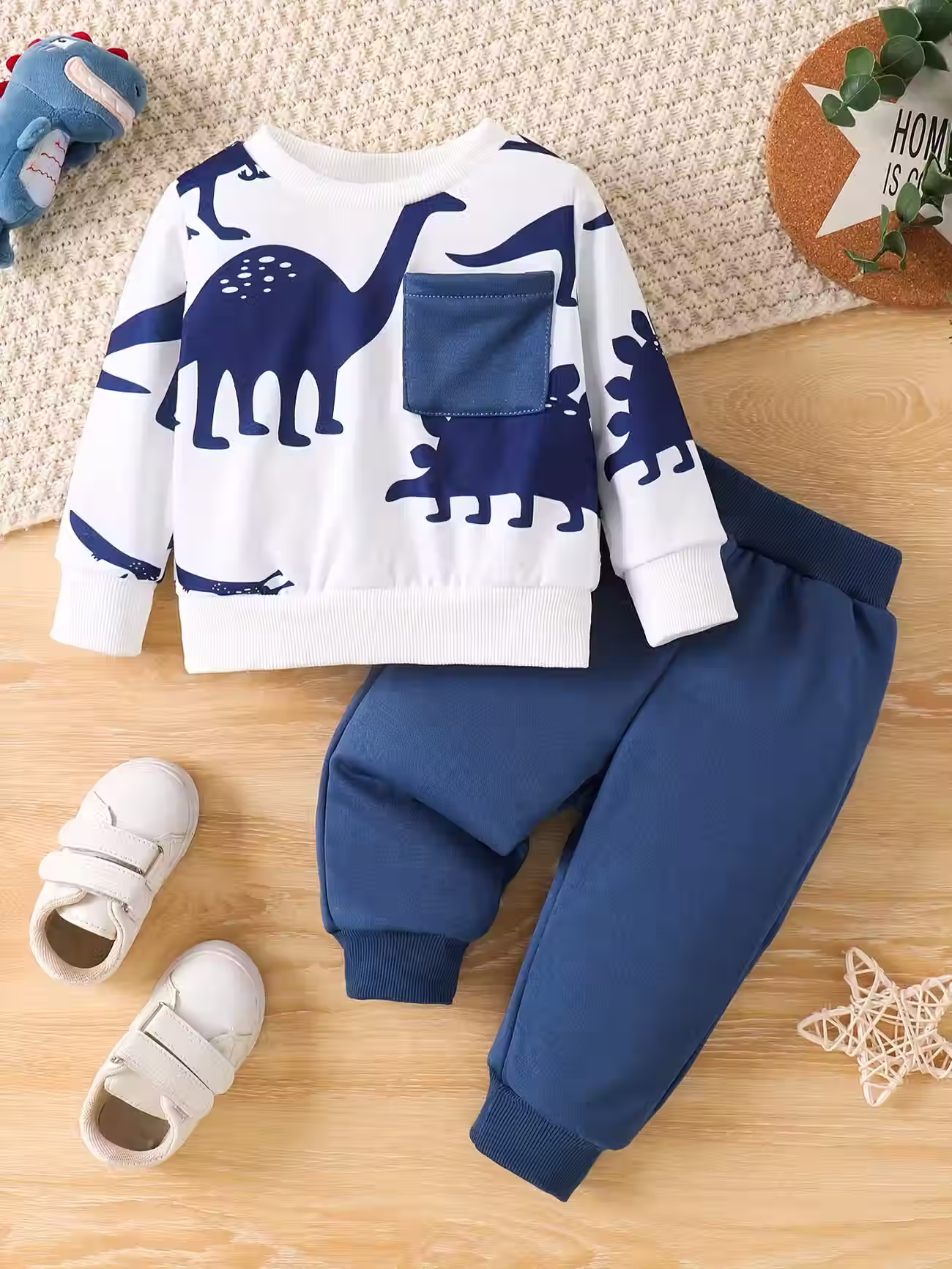 Dinosour sweatsuit (blue)