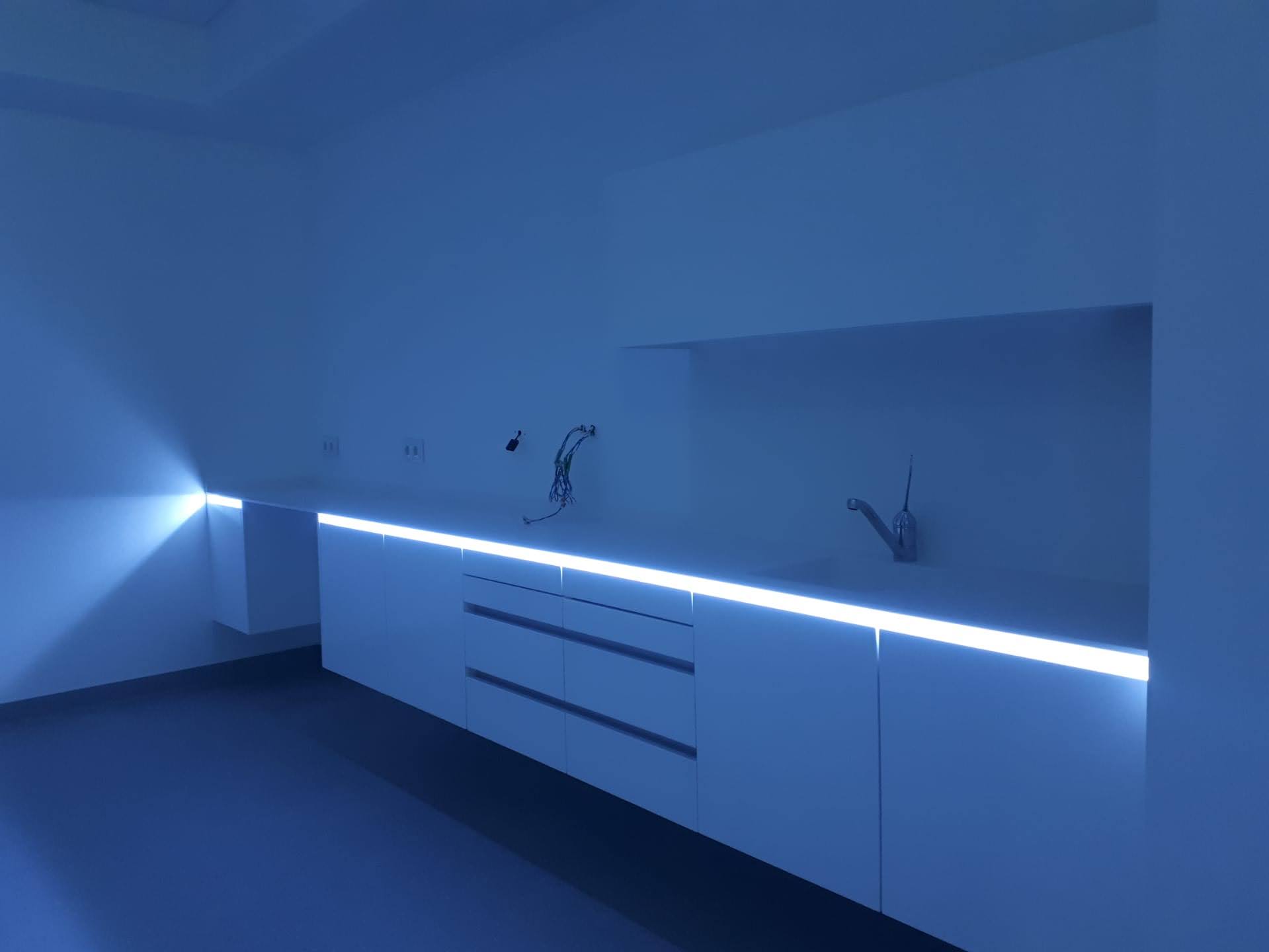 iluminação led no puxador