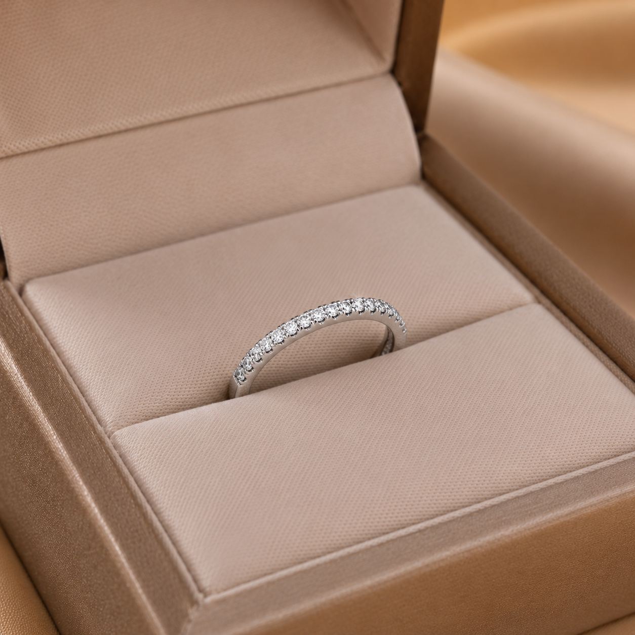 Lumière Spark Ring