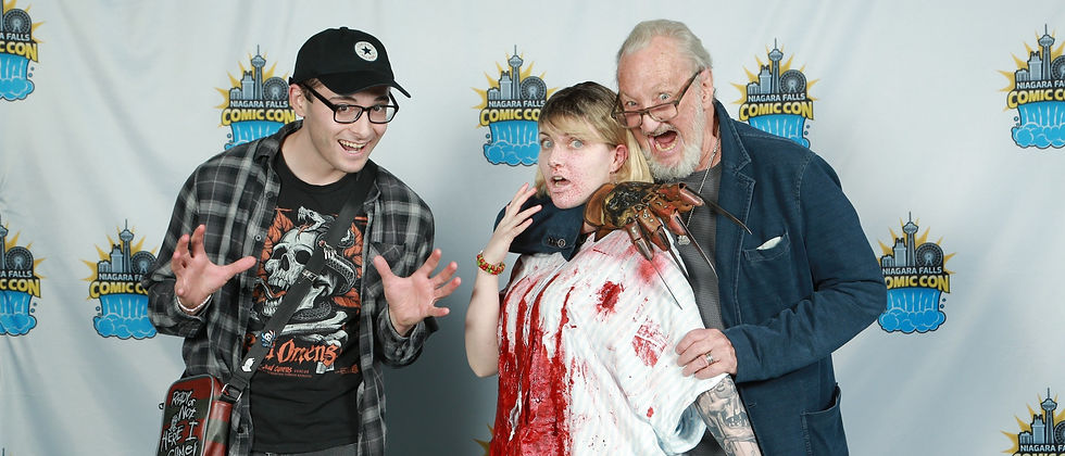 Meeting Robert Englund at Niagara Falls Comic Con 2025