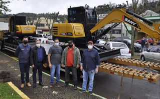 Vereador Machado acompanhou o recebimento de novas máquinas