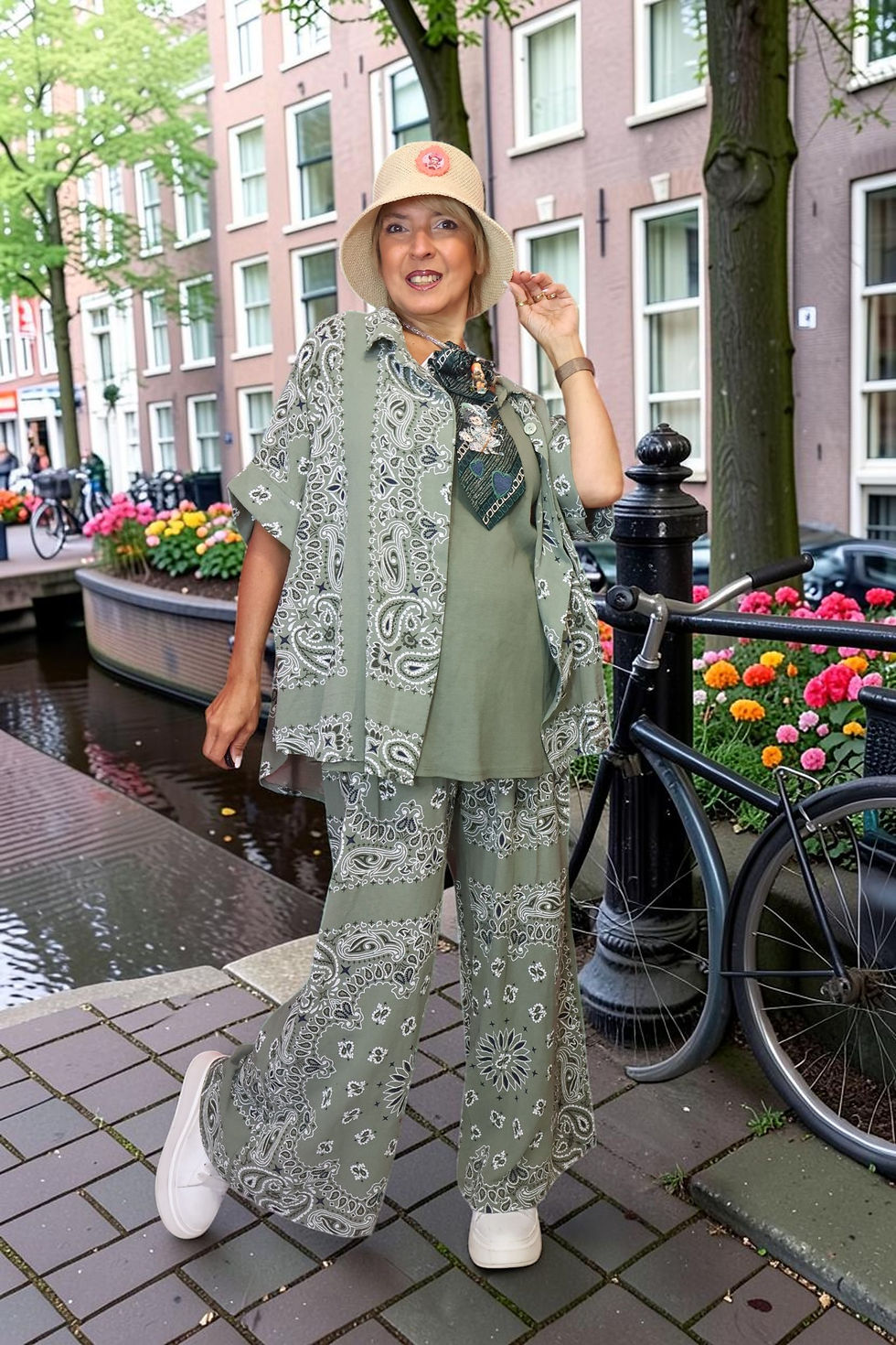 Miniature : 🌿✨ Ensemble "Bandana Chic" – Esprit Bohème & Tendance ✨🌿