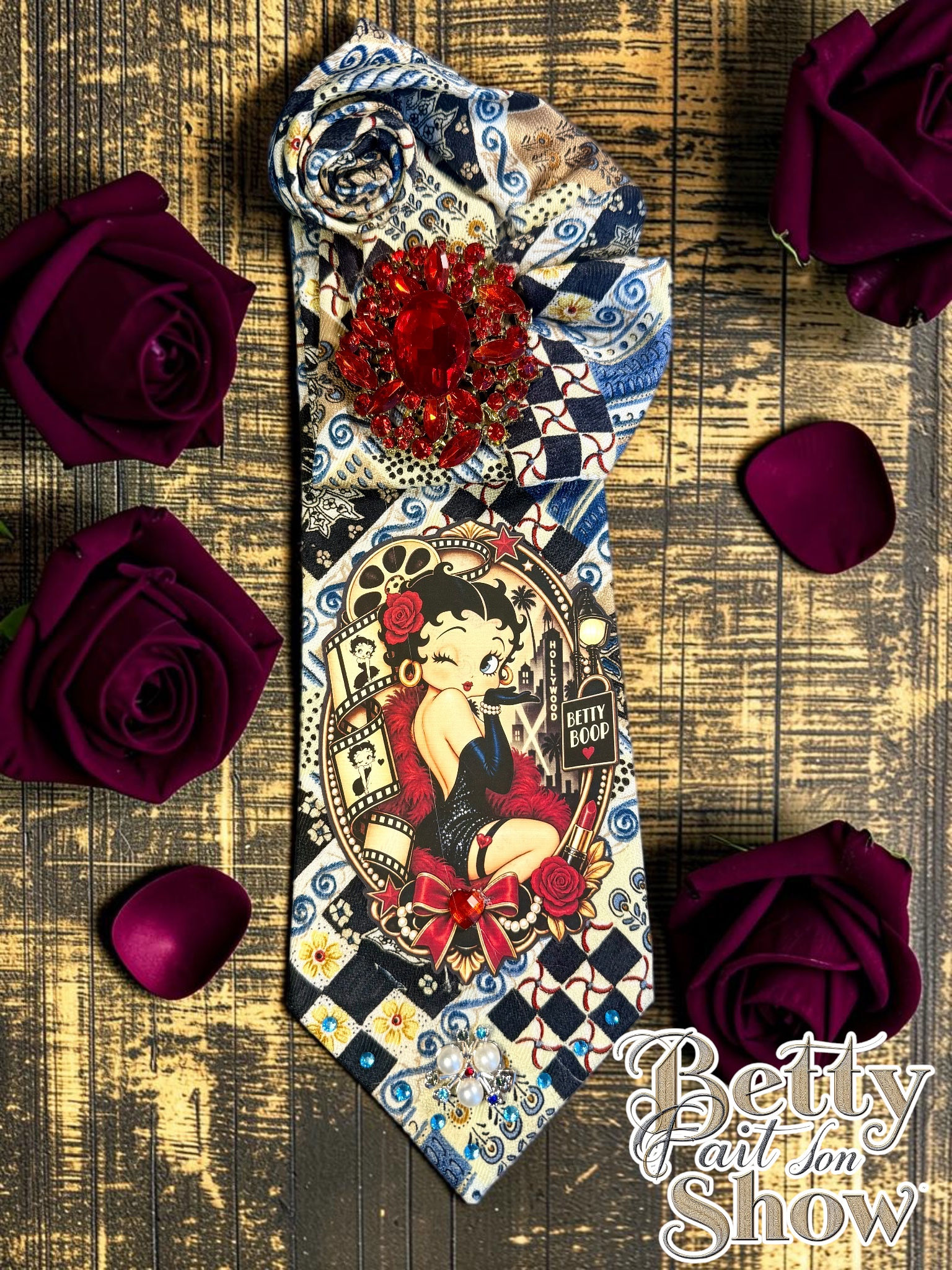 ❤️ BETTY FAIT SON SHOW — Lavallière artisanale