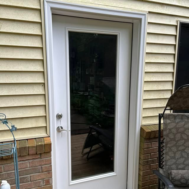 Handyman Upgrade - Home Repair & Maintenance Repair & Repaint 1