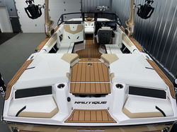 interior white and brown nautique