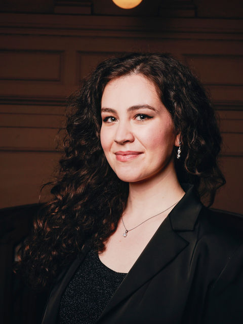 Olivia Federow-Yemm and Song from the Uproar