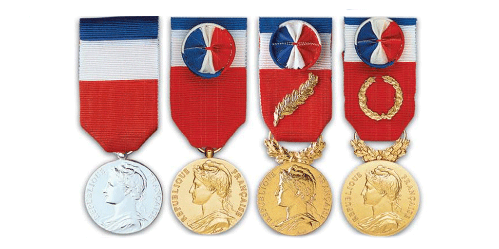 Illustration juridique de l’article sur la prime de médaille du travail