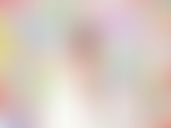 Mora Navarro presenta su álbum debut, "AMORA"