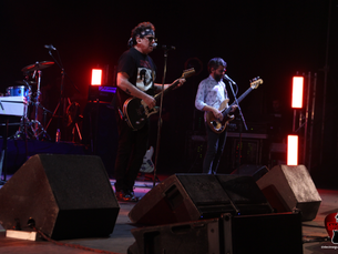 “Gracias Corrientes, gracias `Dibu`”, terminó la gira por Latinoamérica de Calamaro