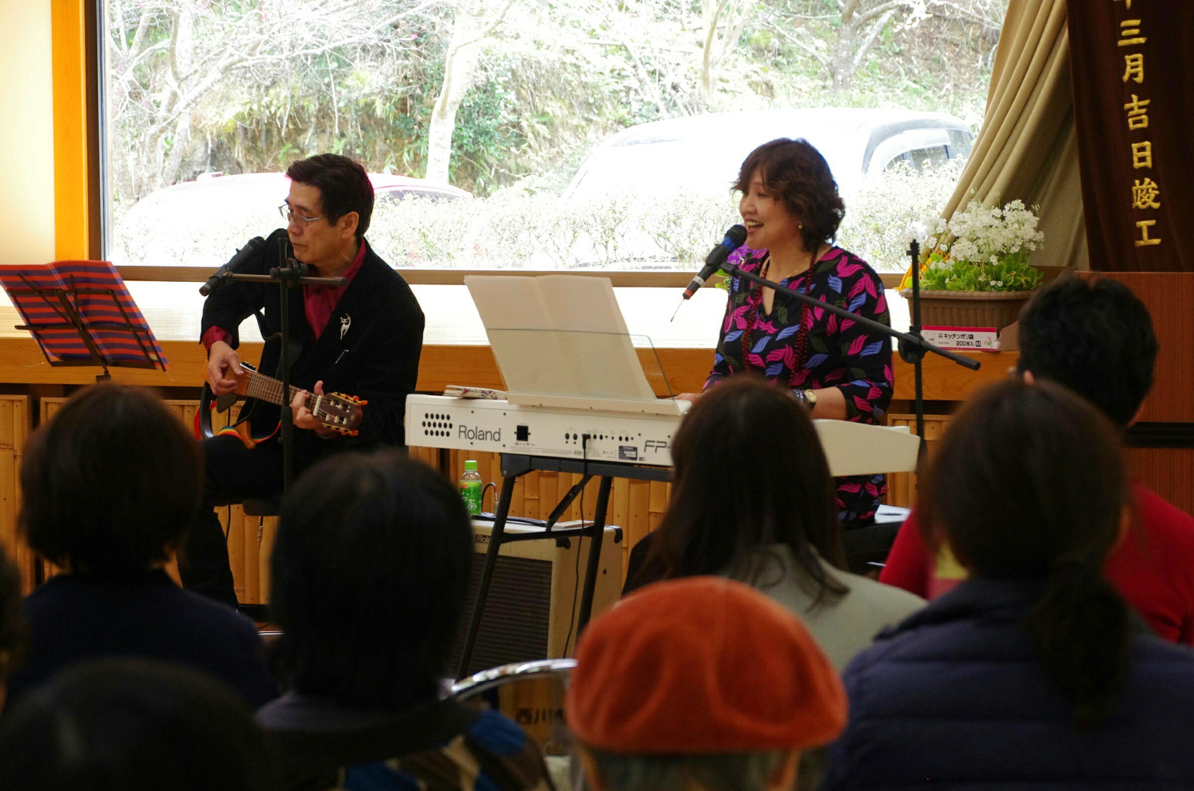 出張演奏の様子