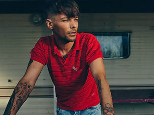 Louis Tomlinson-AI 4_3.jpeg