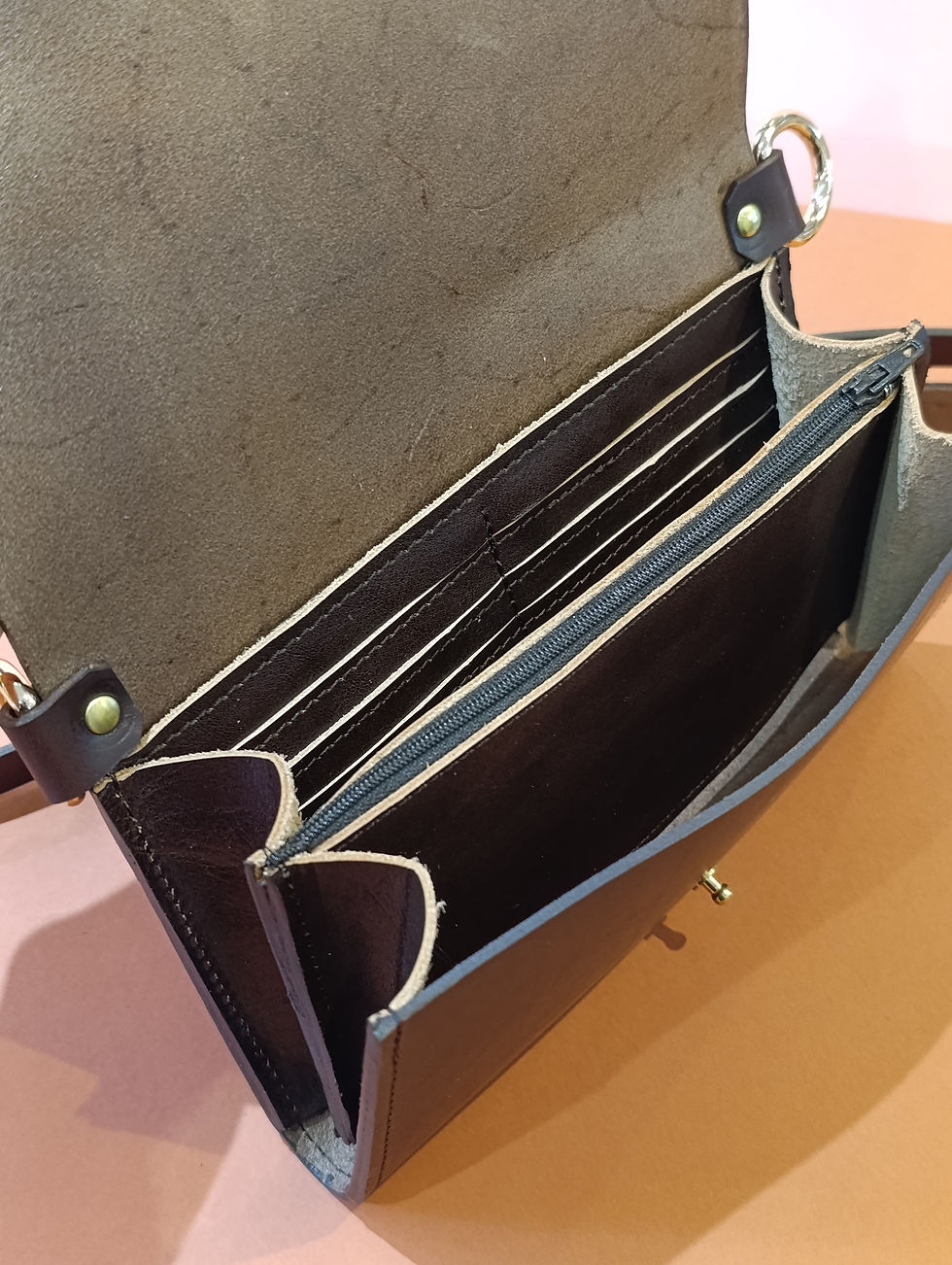 Miniature : Sac BANANE 3 en 1 en cuir marron foncé