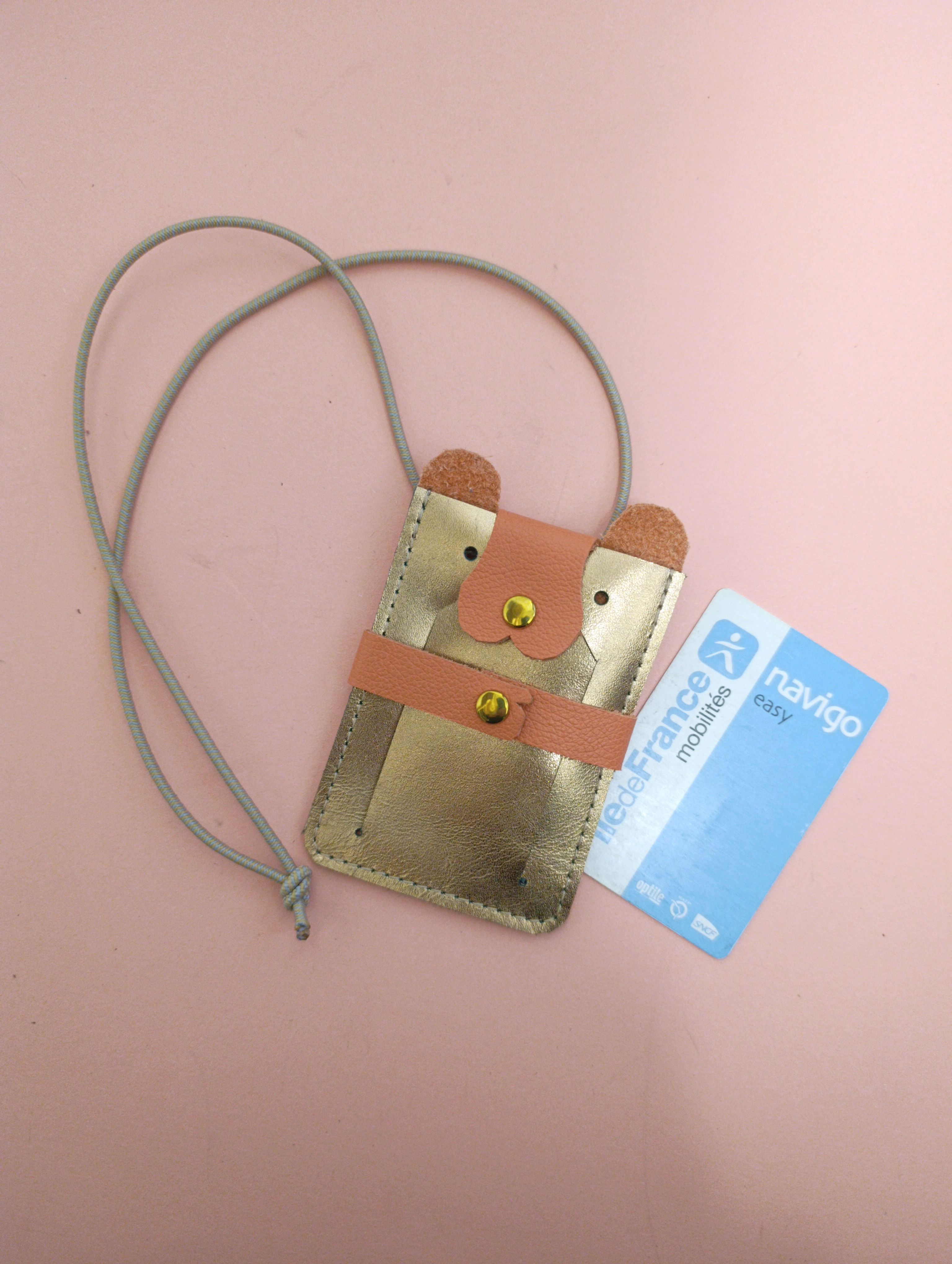 porte carte de bus animal tête d'ours enfant en cuir