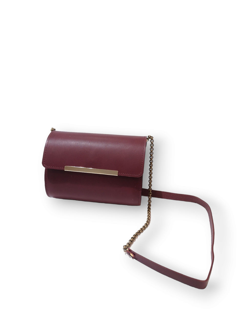 Miniature : sac bijoux en cuir prune et chaine dorée orné d'une barrette dorée sur l'avant