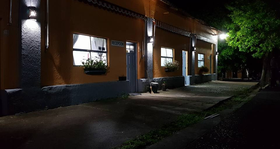 hostal noche