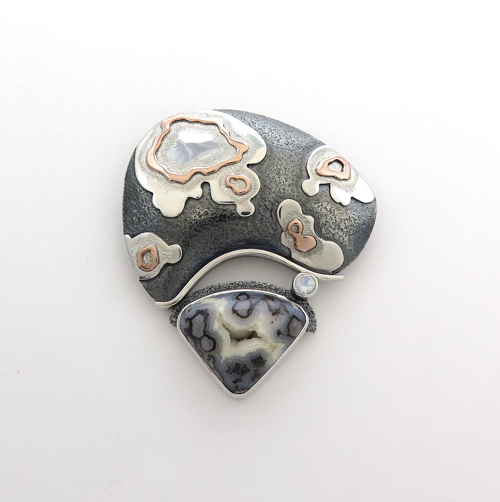 Formation Within.1. pendant/brooch