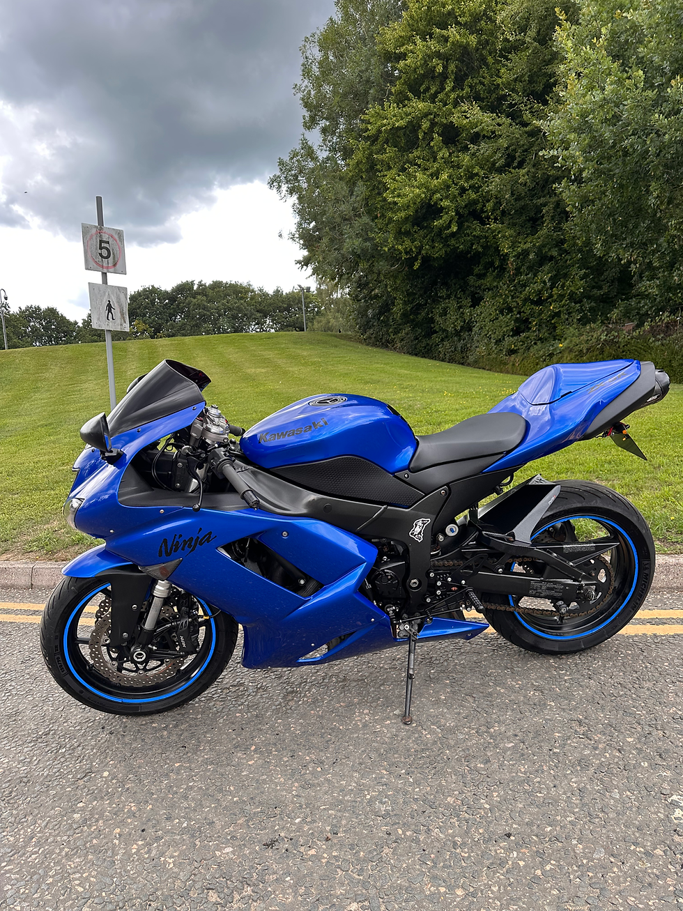Thumbnail: KAWASAKI ZX6R 2008 Super Low Mileage 