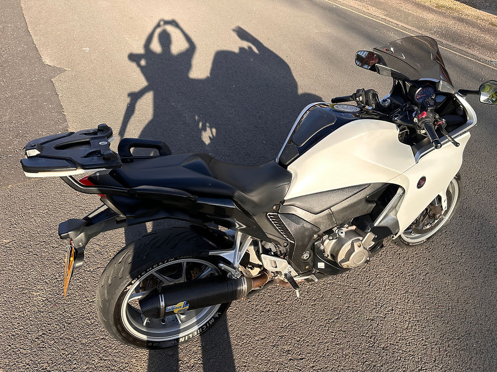 Thumbnail: HONDA VFR1200 DCT 2010 with low mileage 
