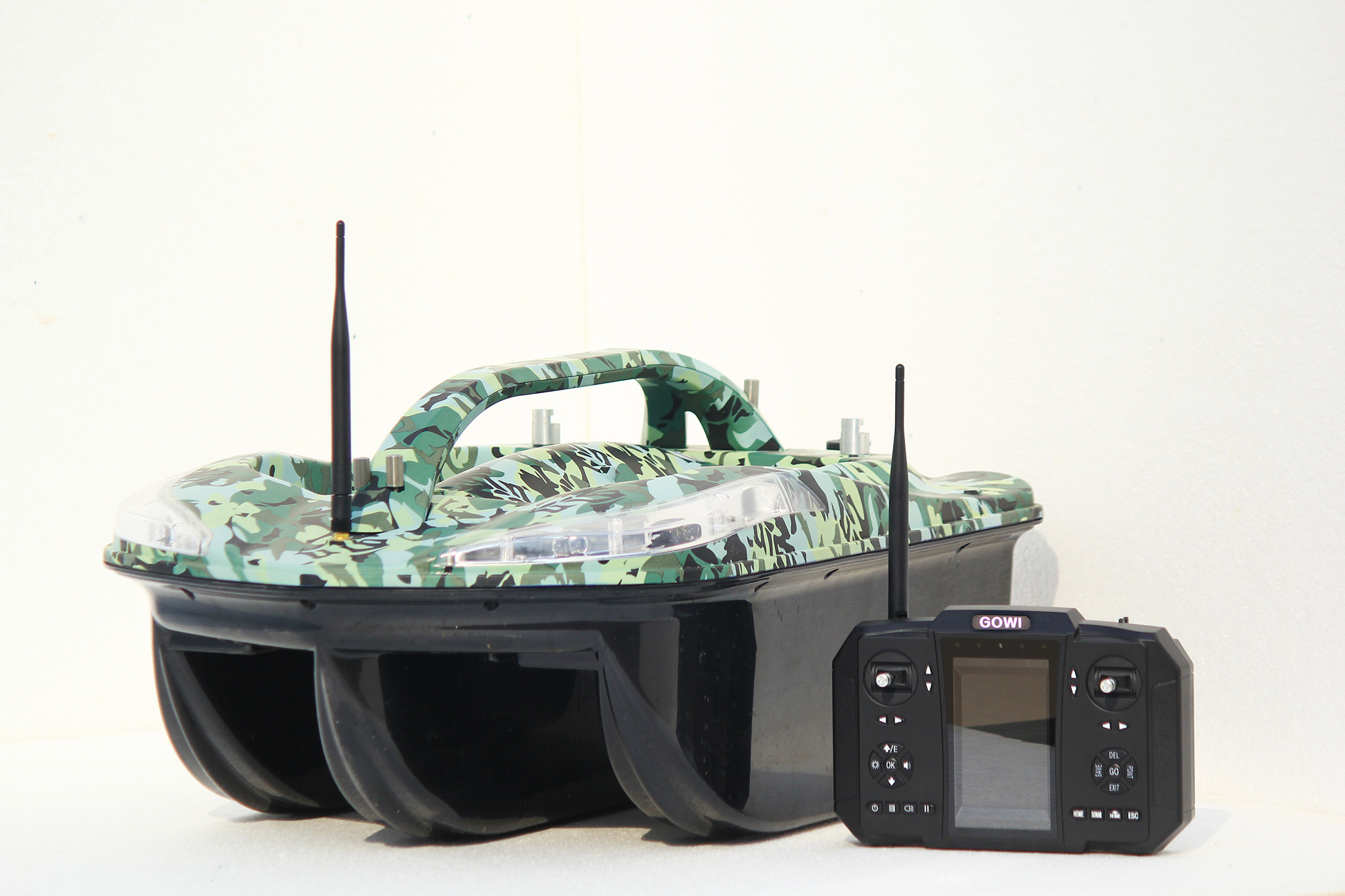 GOWI Bait Boats, Integrated GPS & Sonar Bait Boats, Horsham