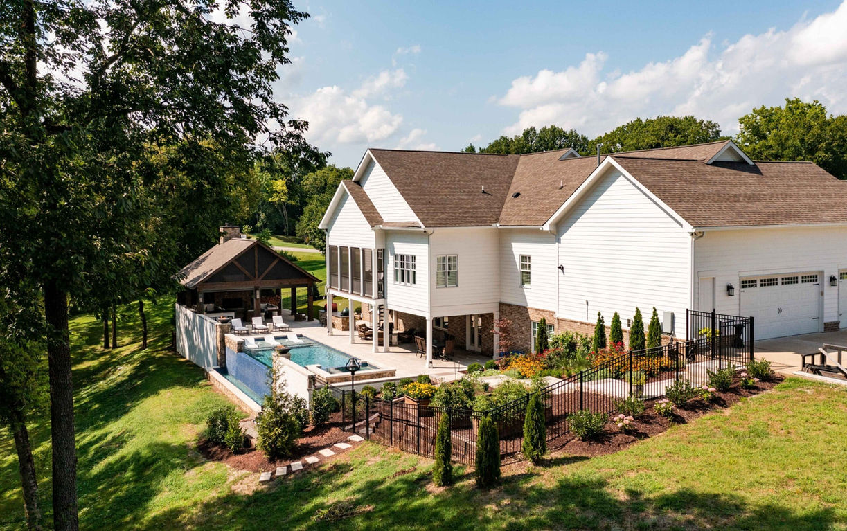 Riverstone Pools Gunite