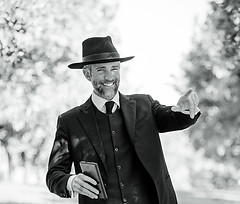 Sam Johns Wedding celebrant - Yamba Weddings4.jpg