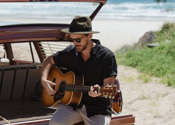 Luke Yeaman Yamba Wedding Music