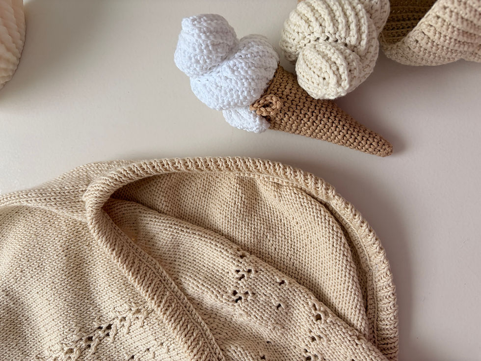 Miniature : Barboteuse ajourée en coton - Sable - Nouveau modèle