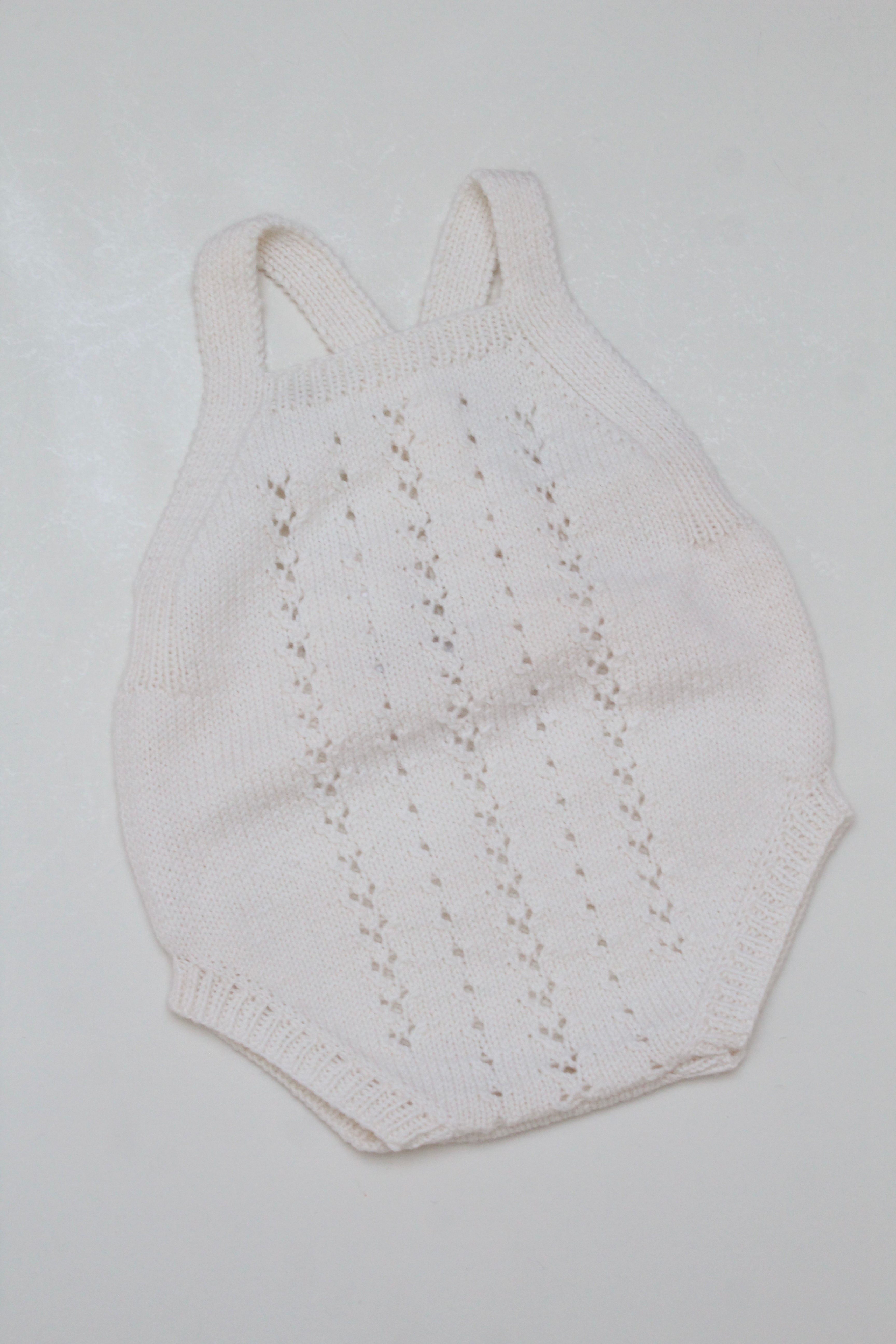 Barboteuse ajourée en mérinos - Milk