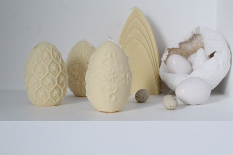 Bougies oeufs jaune sculpté