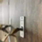 Detailaufnahme einer Schrankfolierung in Holzoptik, Interior Film von Remise GmbH Recklinghausen