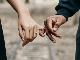 Do Men Wear Engagement Rings: What You Should Know