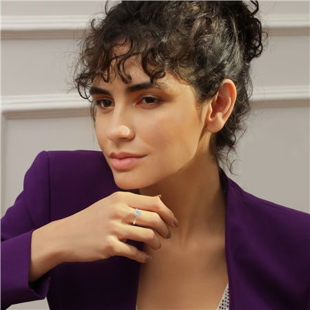 Thumbnail: Revolving Ring With Clear Stones 