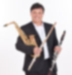 Walti Grimm-Portrait3-mit 3 Instrumenten - Kopie.jpg