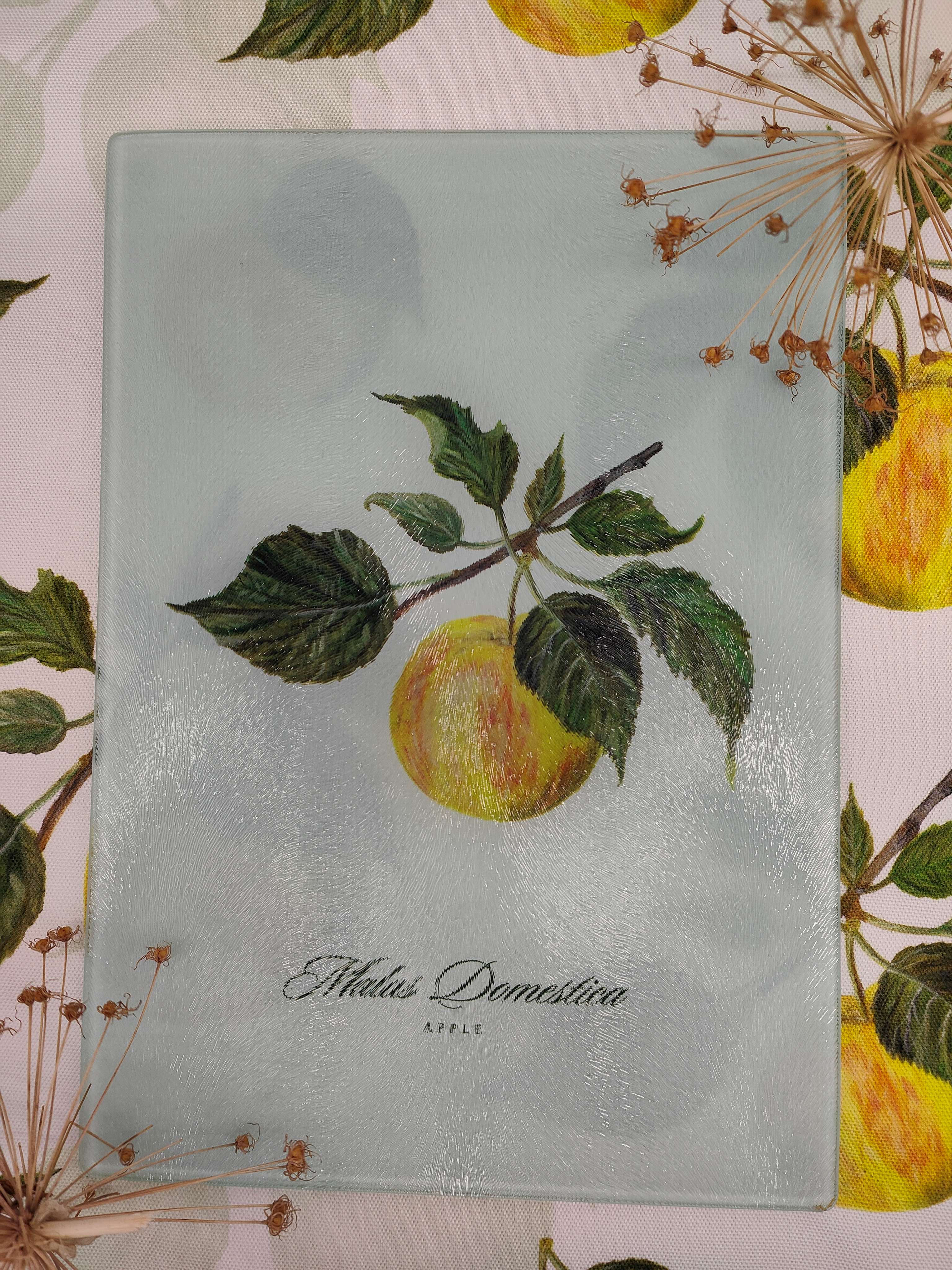 Apple Chopping Board