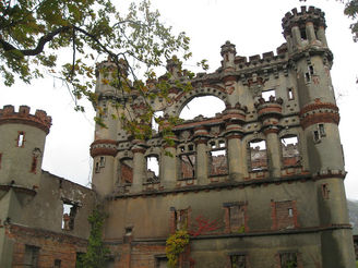 A Scottish Castle in North America: The Story of Bannerman Scottish Castle